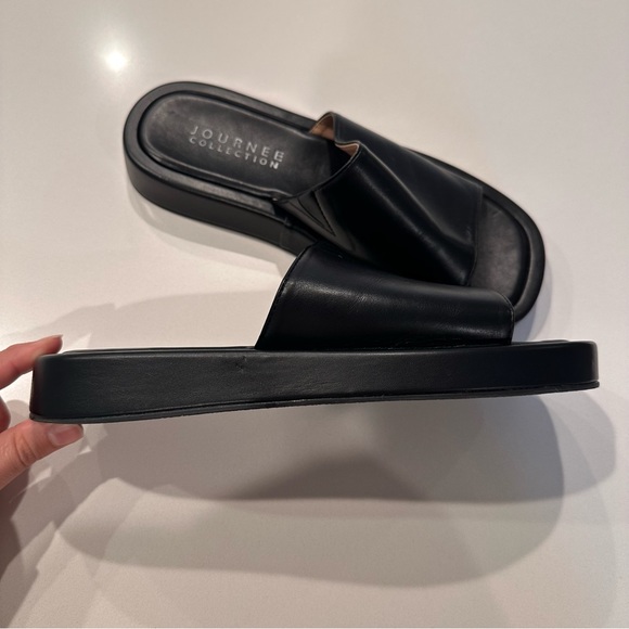 Journee Collection Denrie Platform Chunky Black‎ Sandal Size 9 - Picture 5 of 10